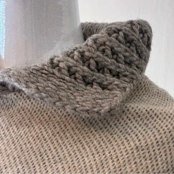 Handmade Beige Knit Wool Blend Poncho with Fringe - Picture 8 of 11